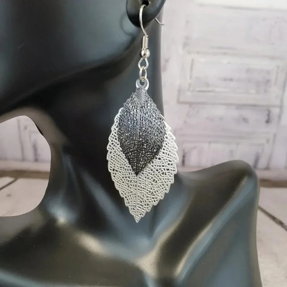 Black and Silver Skeleton Leaf two layer Dangle Earrings - Picture 4 of 8